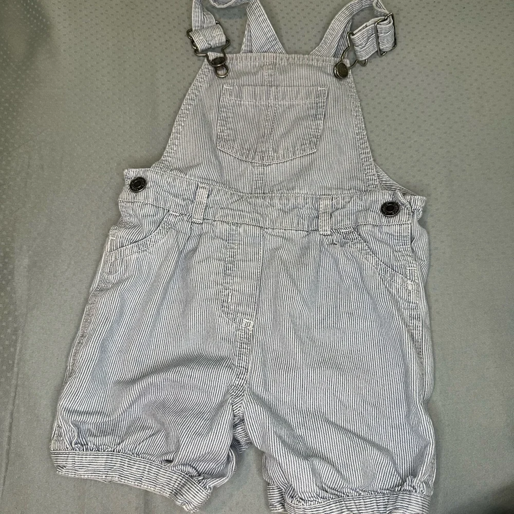 Carter’s toddler overalls - Picture 2 of 9